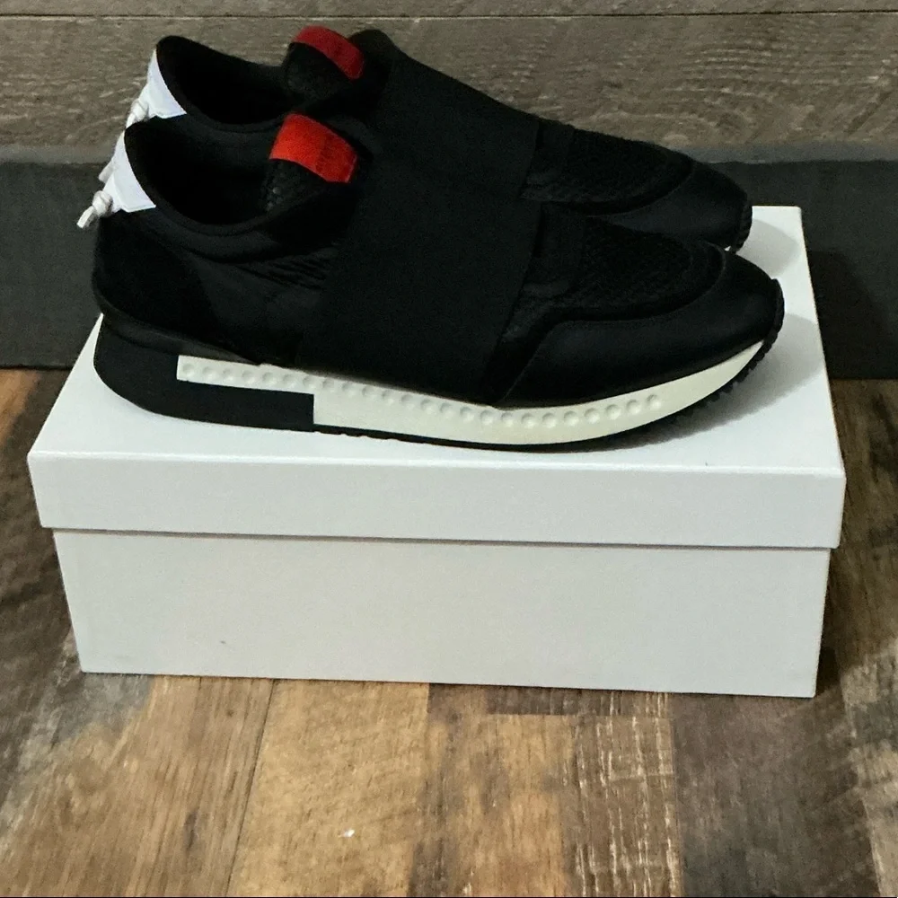 Givenchy Active Runner Elastic Sneakers Black & White - Men’s Size EU 45/US 12